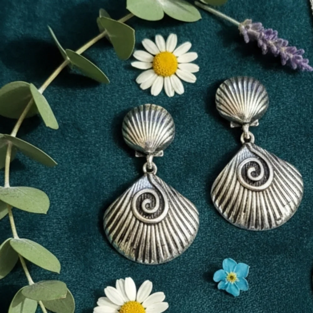 Earrings - Picture 11 of 11